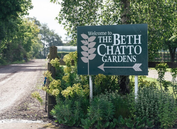 Beth Chatto-Plants & Gardens